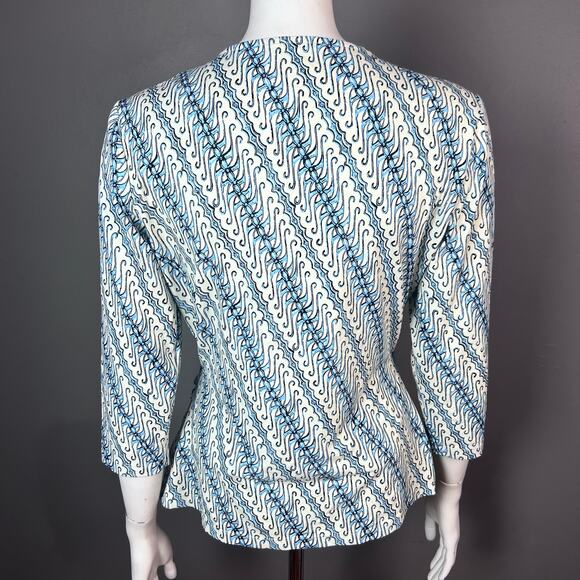 J. McLaughlin top Large faux wrap long sleeve v-neck cream blue stretch slimming - Picture 6 of 8